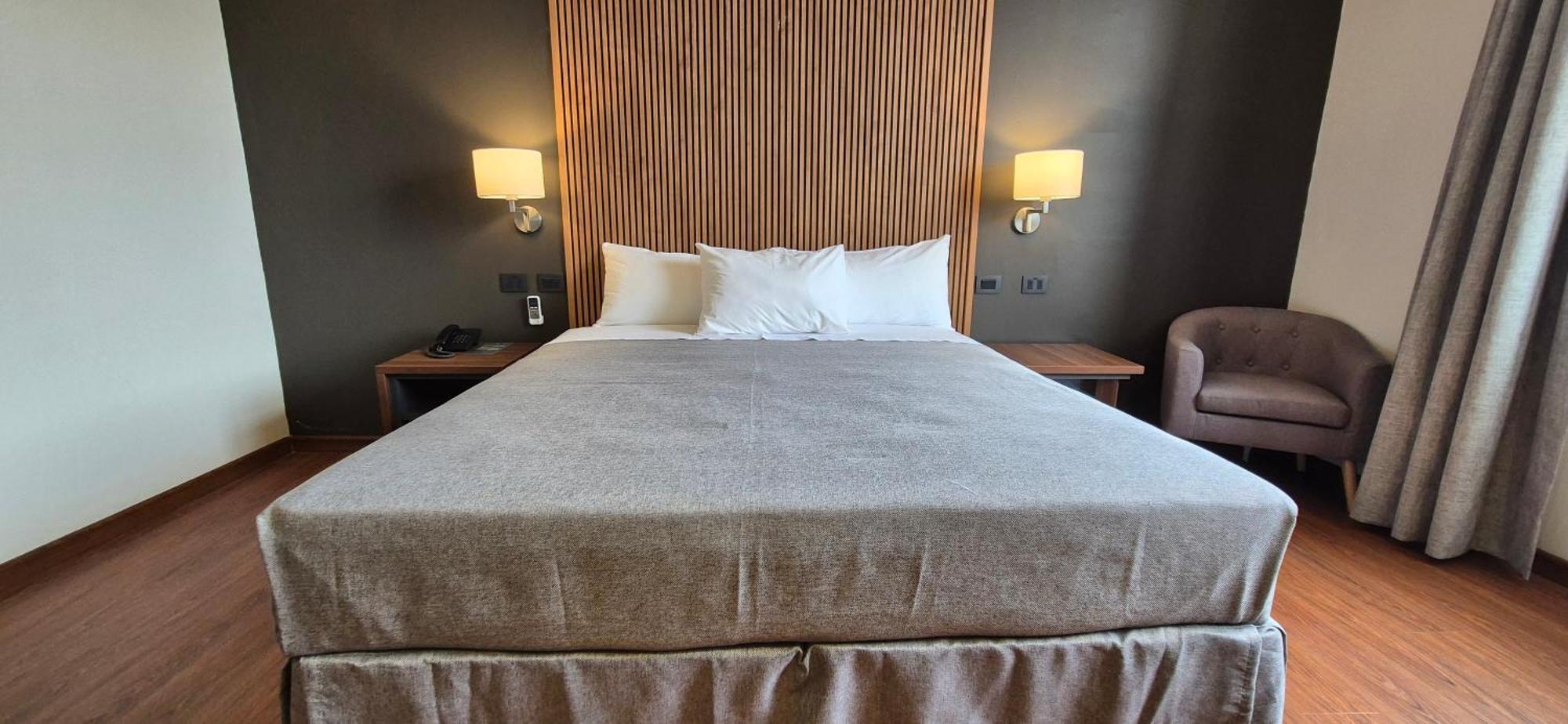 Diego De Almagro Express Hotel